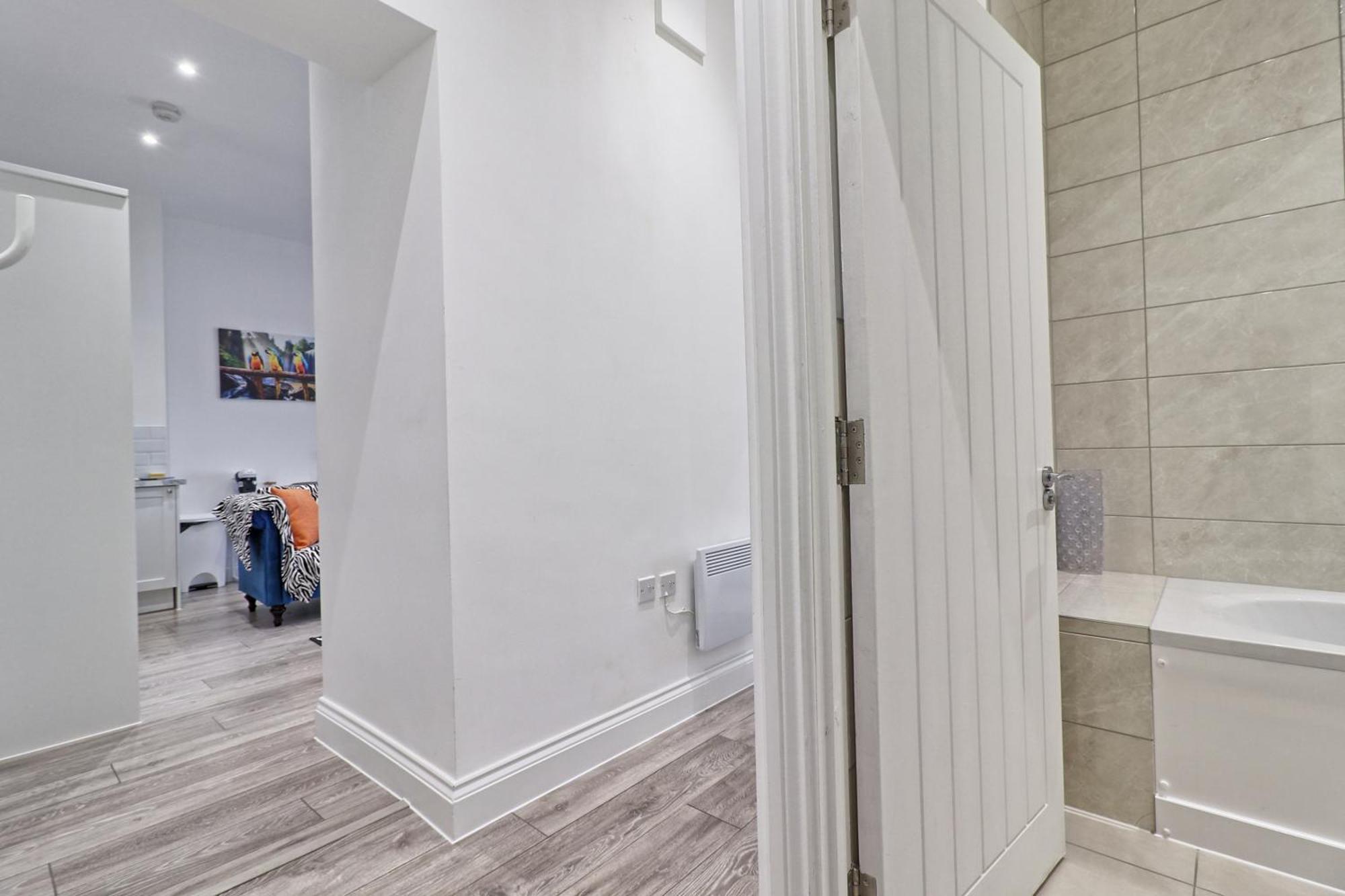 Chelmsford City Central Ground Floor Apartment Next To Town Centre Exterior photo